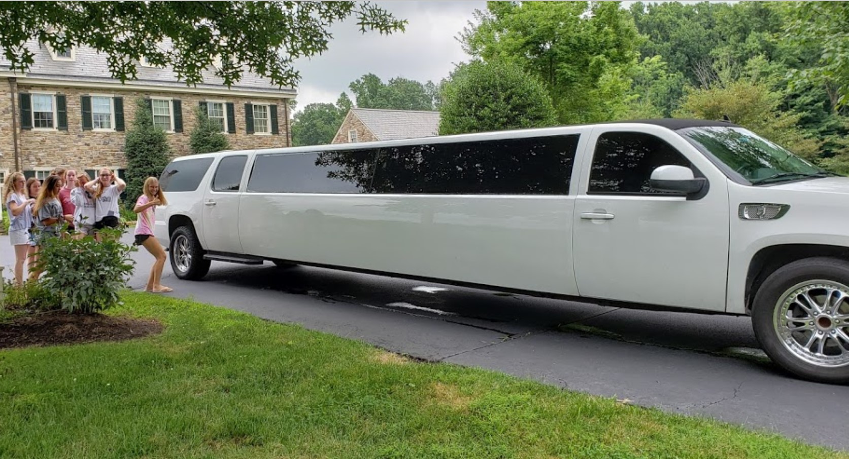 louisville limo rental prices